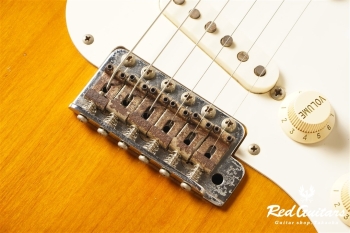 ST57-650 - 2 Tone Sunburst